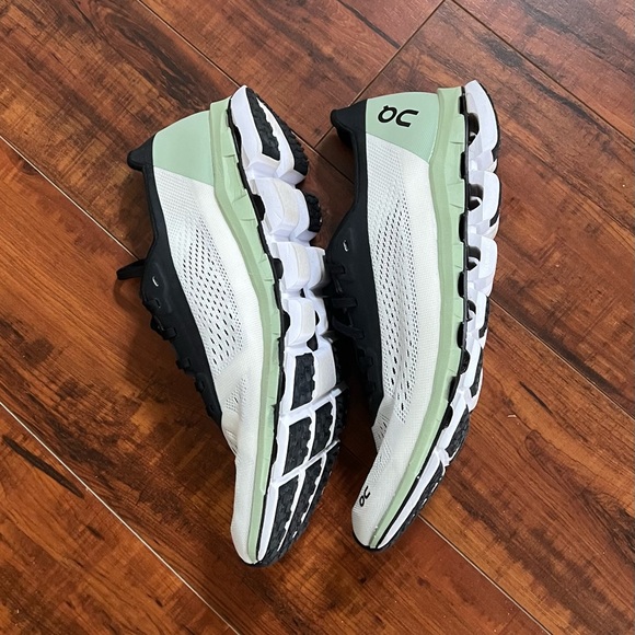 On CloudBoom Women Sneakers - Picture 8 of 11